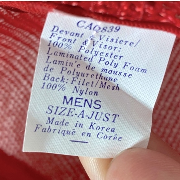 Vintage Red White Pucks Mesh Back Snap Back Trucker Hat - Picture 11 of 12